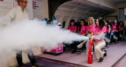 Grupa S 37 - Curs însoțitor de bord